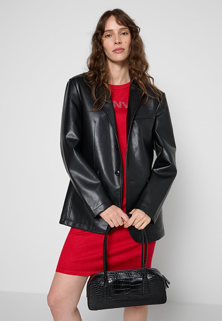 DKNY