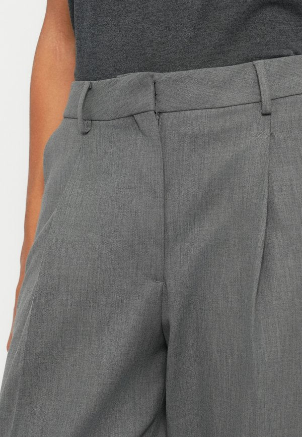 Selected Suit wide fit