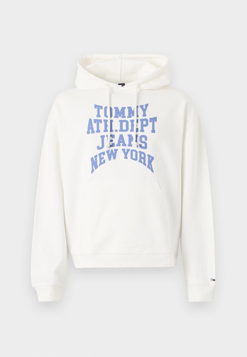 Weißer Hoodie aus weichem Material, mit einem großen blauen Aufdruck "TOMMY ATHLDPT JEANS NEW YORK". Enthält eine Vordertasche und einen Kordelzug.
