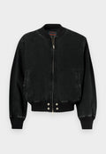 Schwarze Bomberjacke aus Denim mit Reißverschluss vorne, gerippten Bündchen und einem Bund mit Druckknöpfen. Enthält zwei Seitentaschen.