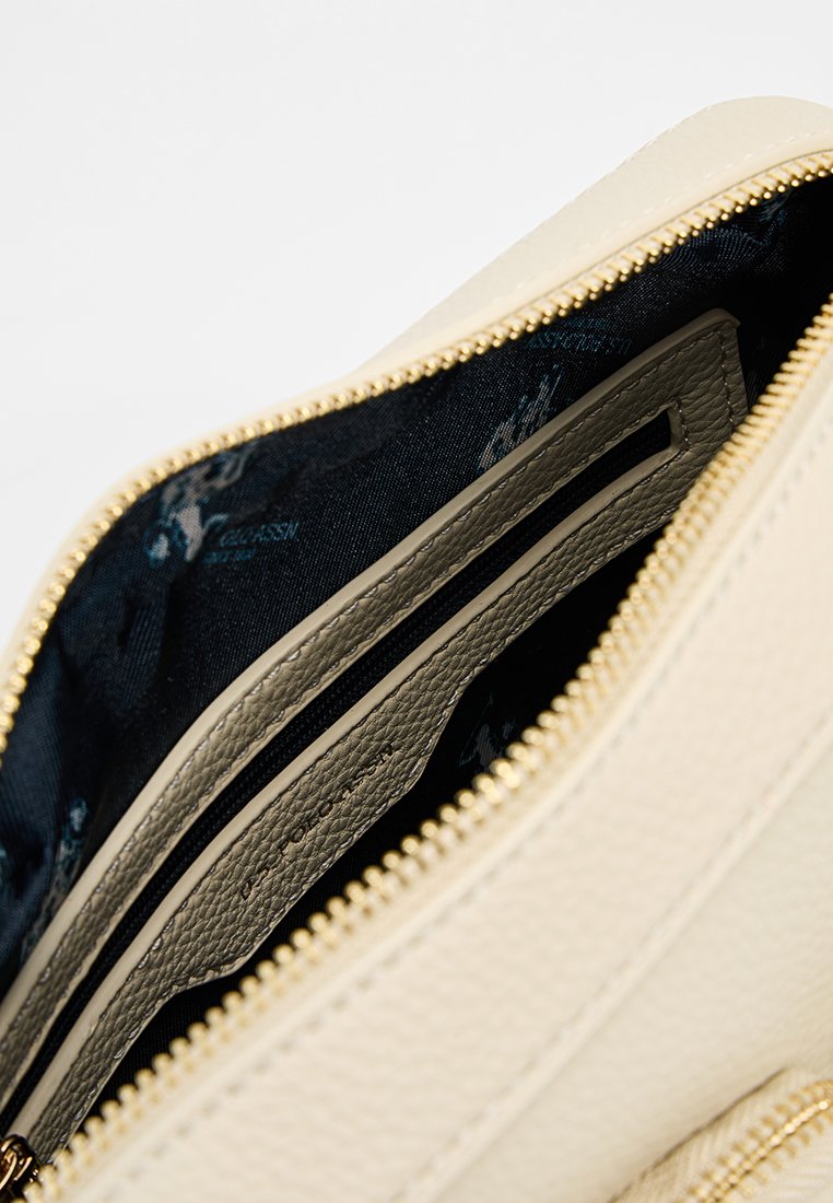 U.S. Polo Assn.