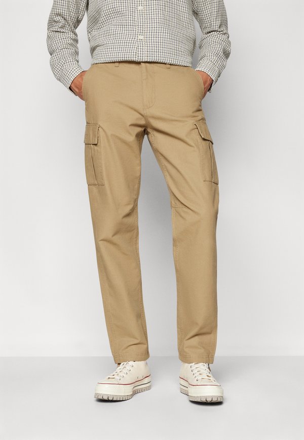Jack & Jones Cargo Relaxed Fit - Cargo trousers - brown