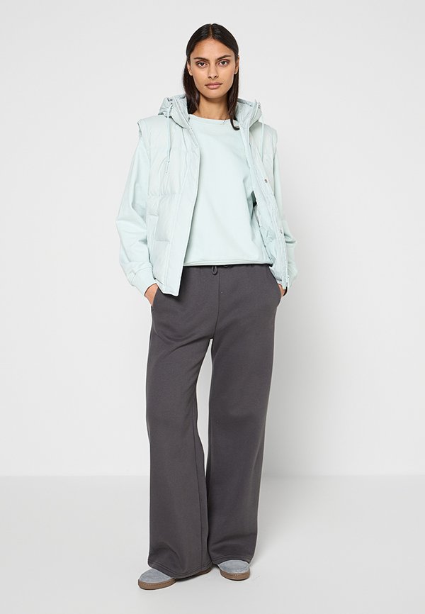Calvin Klein Jeans ARCHIVE
