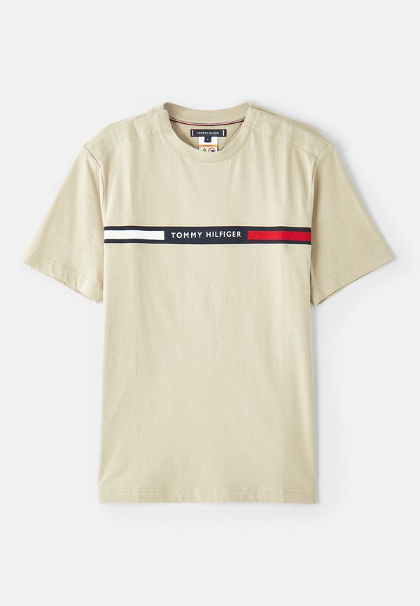 Tommy Hilfiger ADAPTIVE LOGO INSERT JERSEY T-SHIRT - Print T-shirt - sandalwood