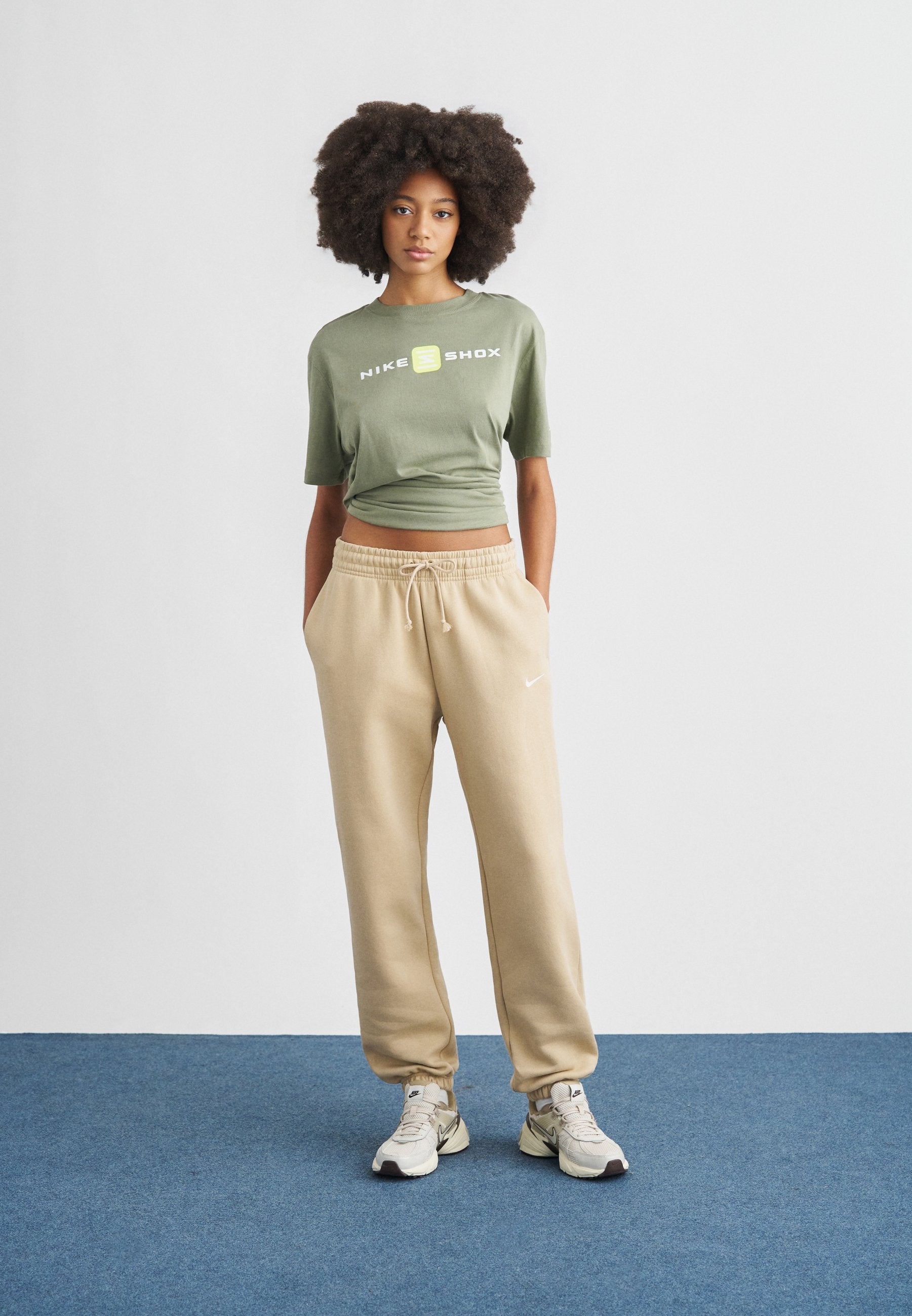 Nike Sportswear TEE