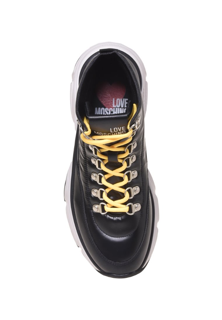 Love Moschino