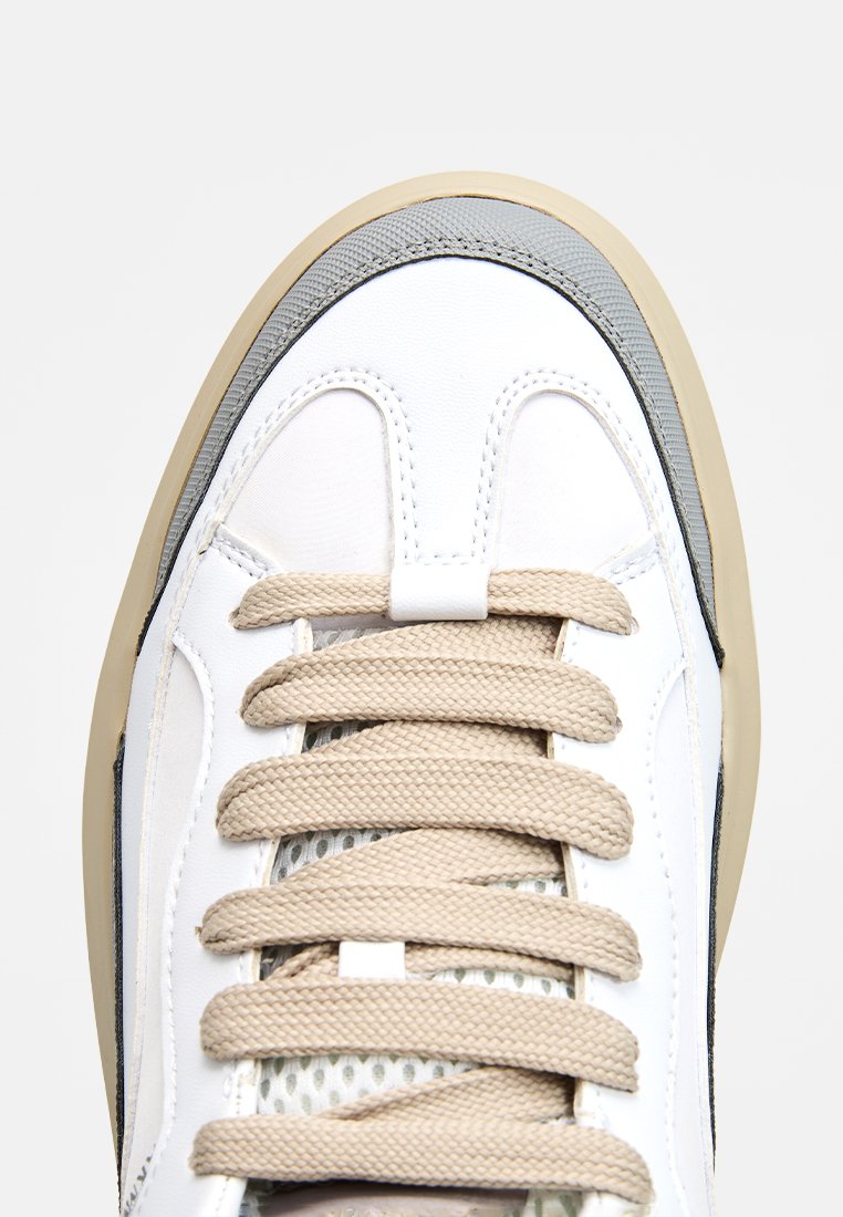 Armani Exchange Sneaker low Media 4