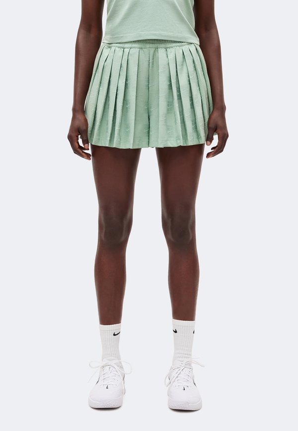 Nike Performance NIKECOURT SHORT HERITAGE - Sports shorts - steam