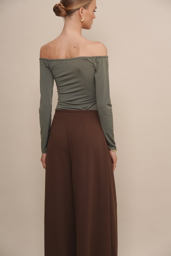 WAL G. HALLE OFF SHOULDER