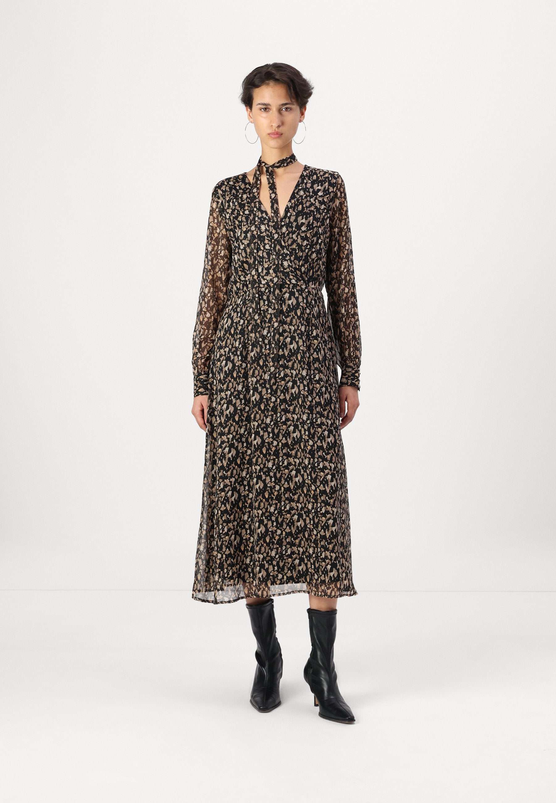 VILA VIFALIA V-NECK L/S MIDI DRESS - NOOS/DC