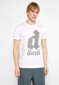 Weißes Baumwoll-T-Shirt mit einem großen grauen "d"-Logo und dem Text "diesel" auf der Vorderseite. Rundhalsausschnitt und kurze Ärmel.