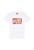 Weißes Baumwoll-T-Shirt mit einem rechteckigen roten und blauen Grafikdesign sowie dem Text "DIESEL" und "FÜR EIN ERFOLGREICHES LEBEN" in fetter weißer Schrift.