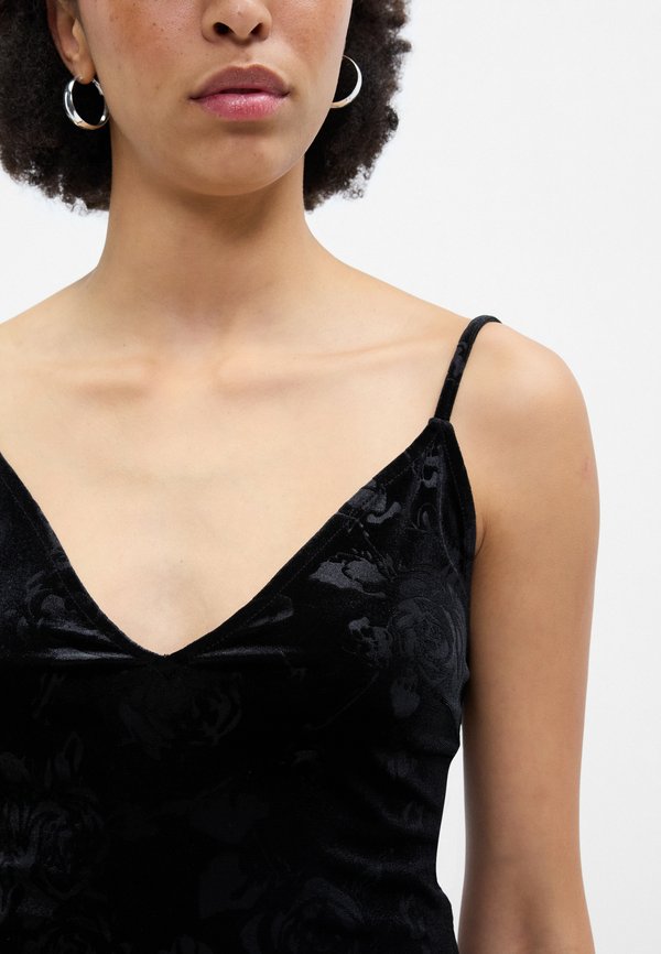 Gina Tricot MAXI DRESS