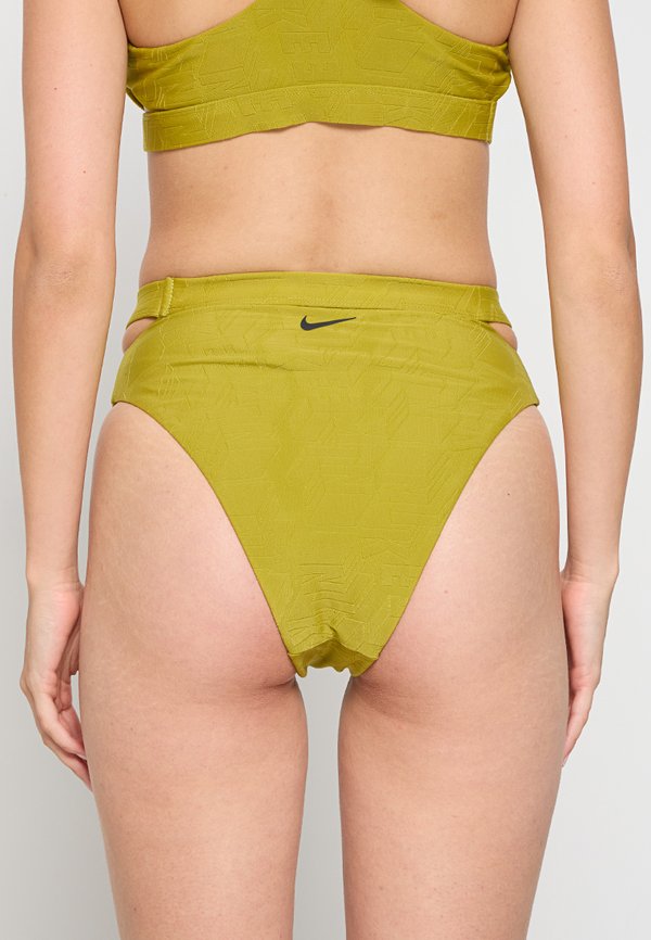 Nike Performance