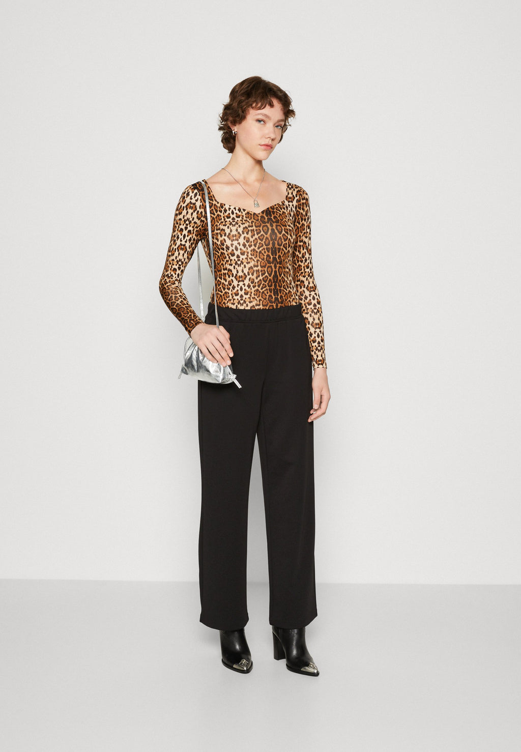 Vero Moda VMLUCCA PULL ON WIDE PANT