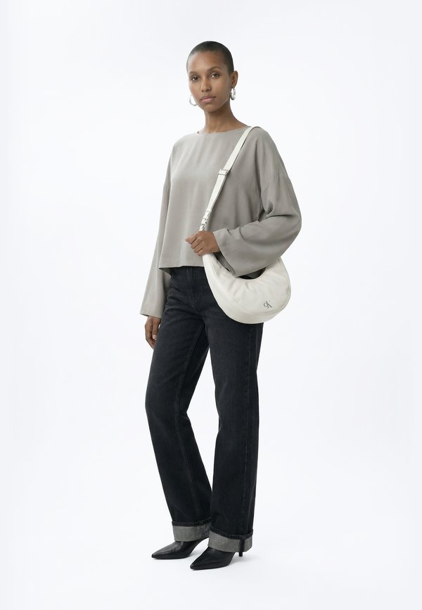 Calvin Klein BUCKLE CONVERTIBLE SMALL HOBO - Handbag - white alyssum