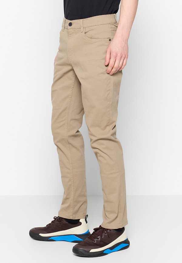 Ben Sherman SLIM FIT