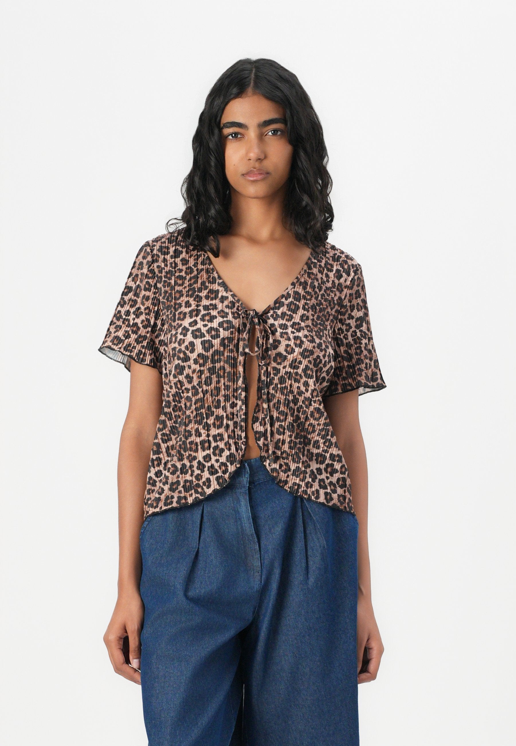 Pieces PCAMBER V NECK TIE