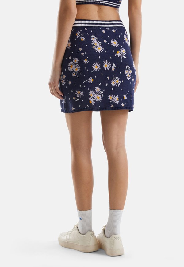 United Colors of Benetton FLORAL