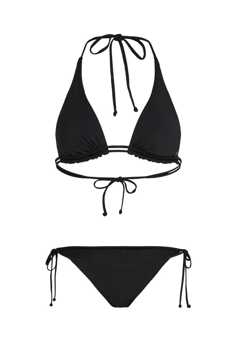 Schwarzes Bikini-Set mit einem dreieckigen Oberteil mit verstellbaren Bändern und einem passenden Unterteil mit seitlichen Schnürungen, gefertigt aus glattem, elastischem Material.