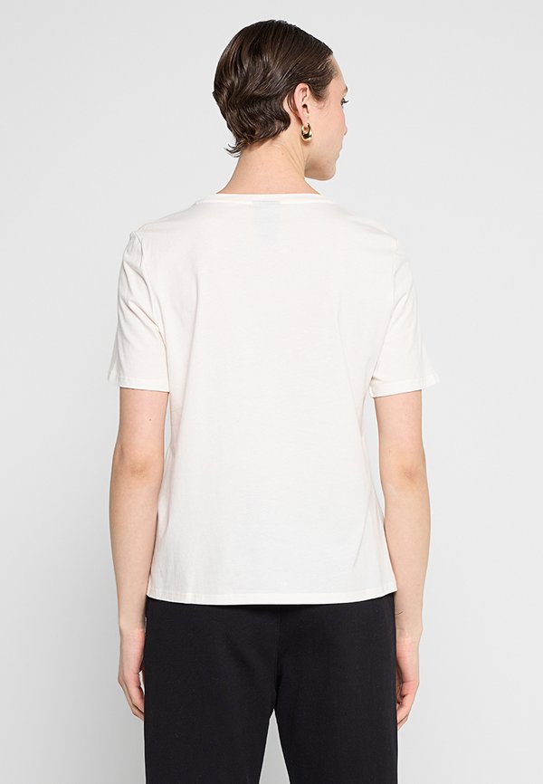 DKNY REGULAR FIT