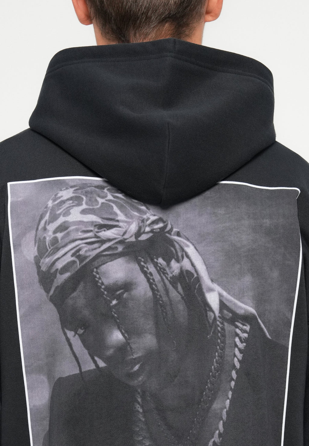 ONSTRAVIS SCOTT HOODIE Media 6