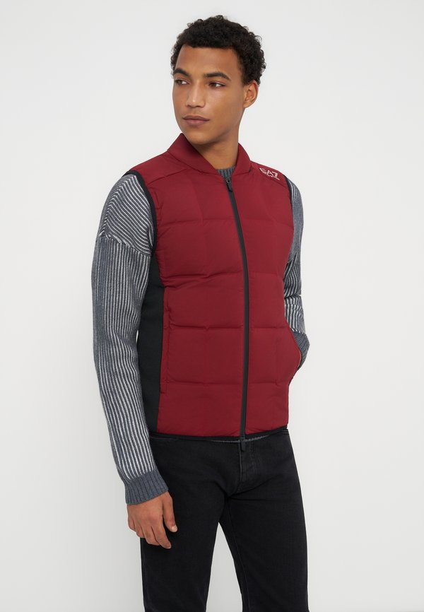 EA7 Emporio Armani