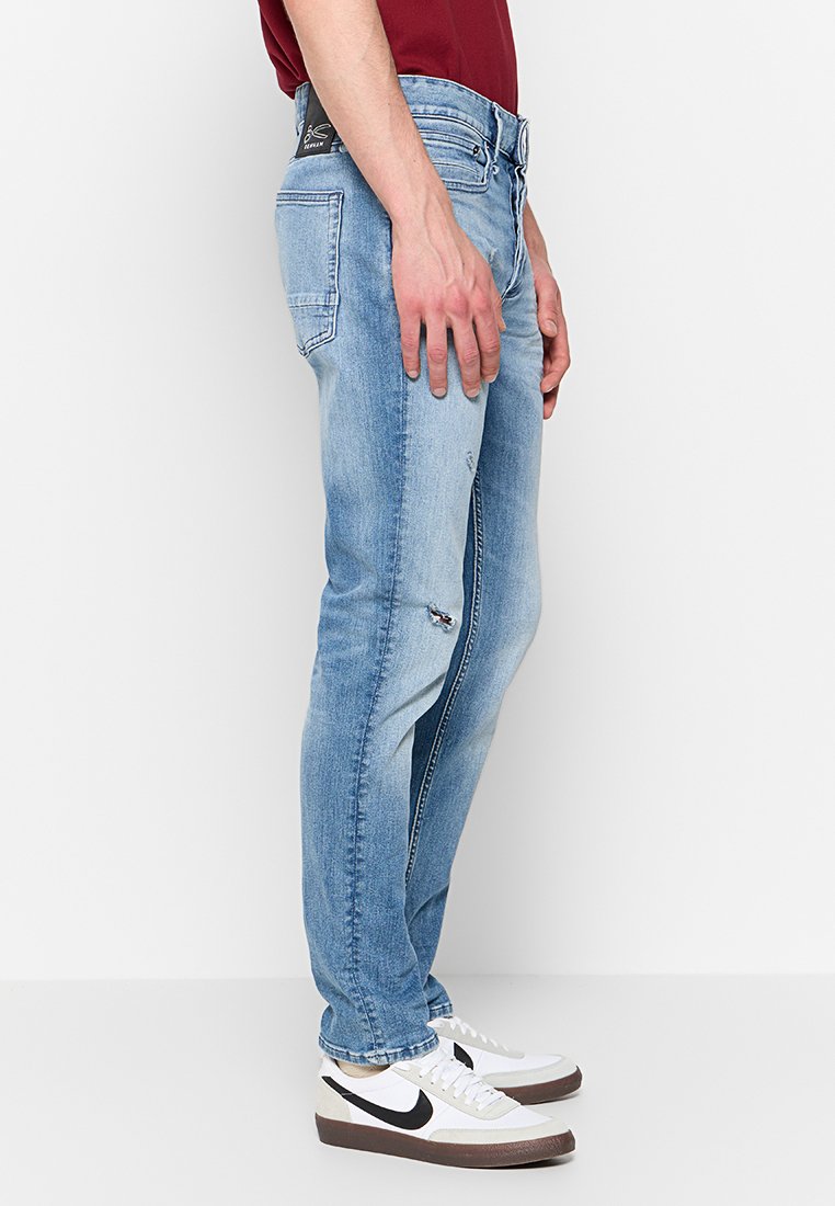 Denham RAZOR