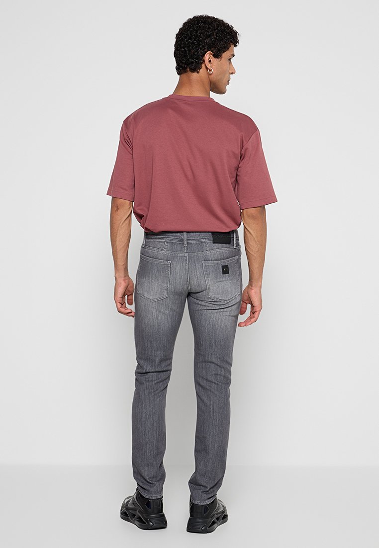 Armani Exchange Jeans Skinny Fit Media 3