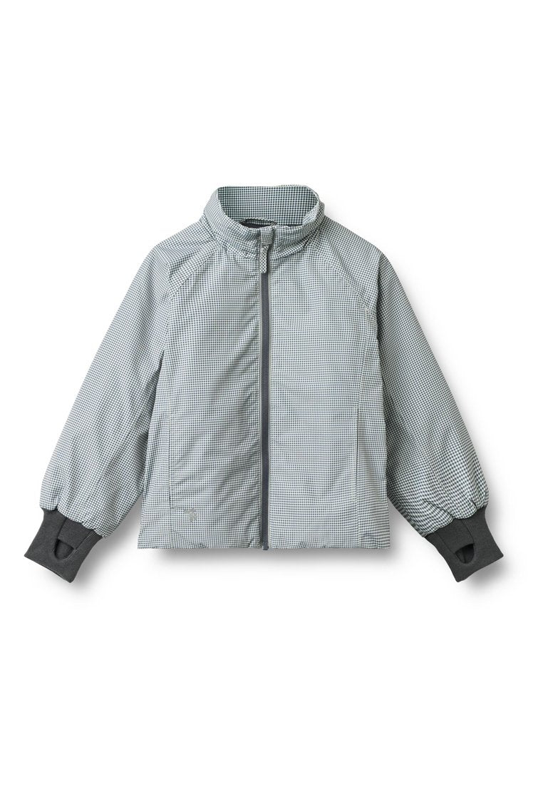 Steppjacke im grau-weißen Karomuster, mit hohem Kragen, elastischen Bündchen und einem Reißverschluss vorne. Strukturierter Stoff mit einer engen Passform.