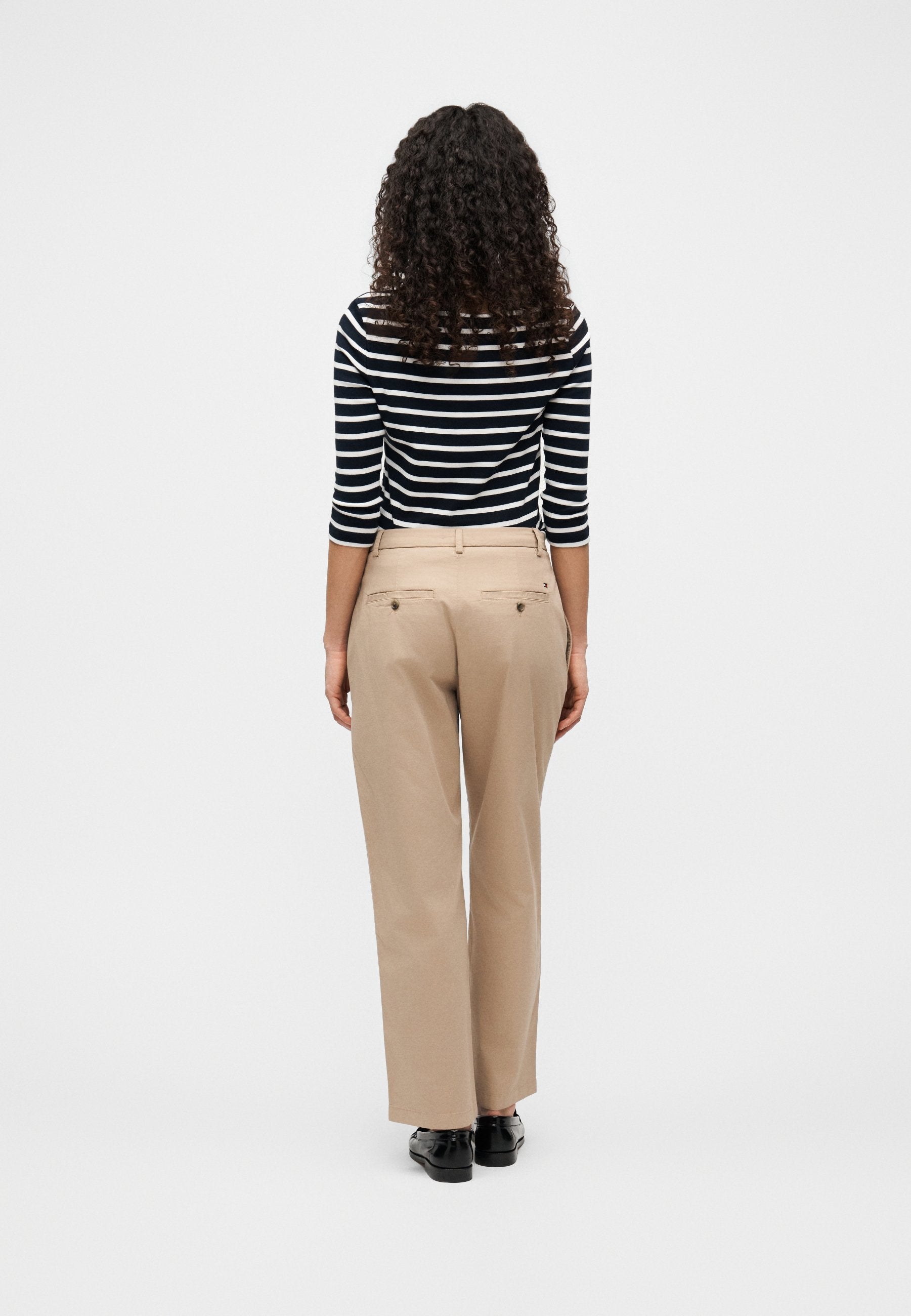 WASHED SLIM STRAIGHT LEG CHINOS Media 4