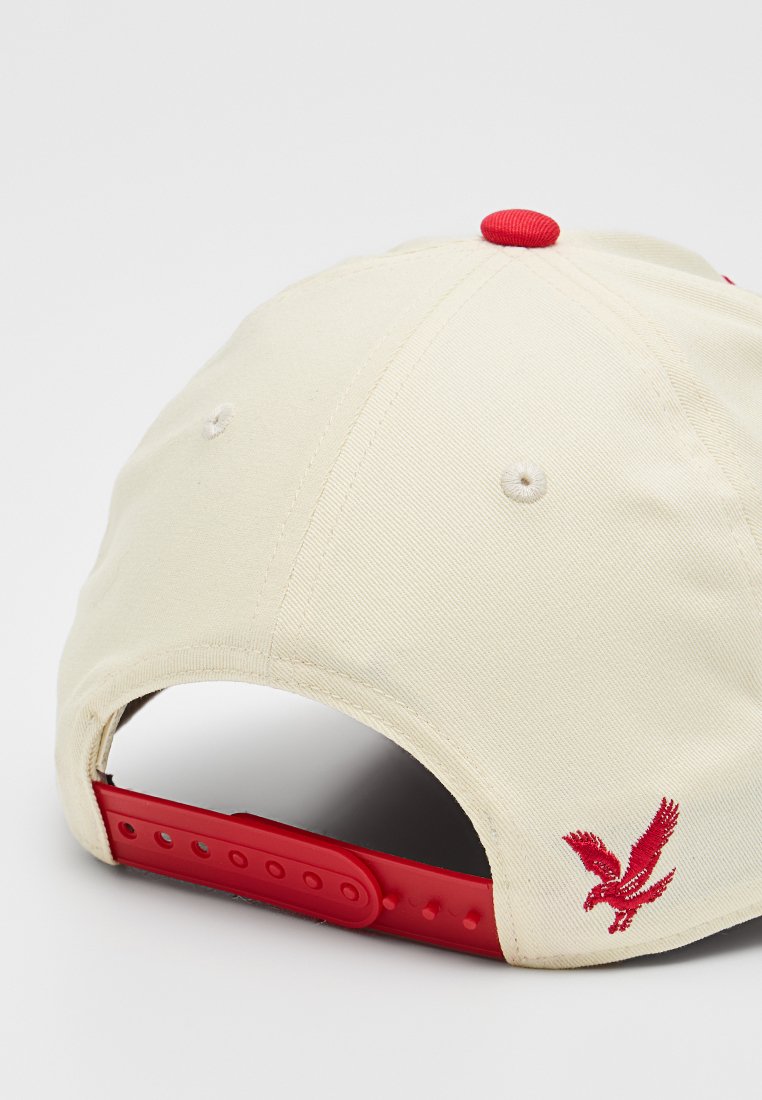 Lyle & Scott