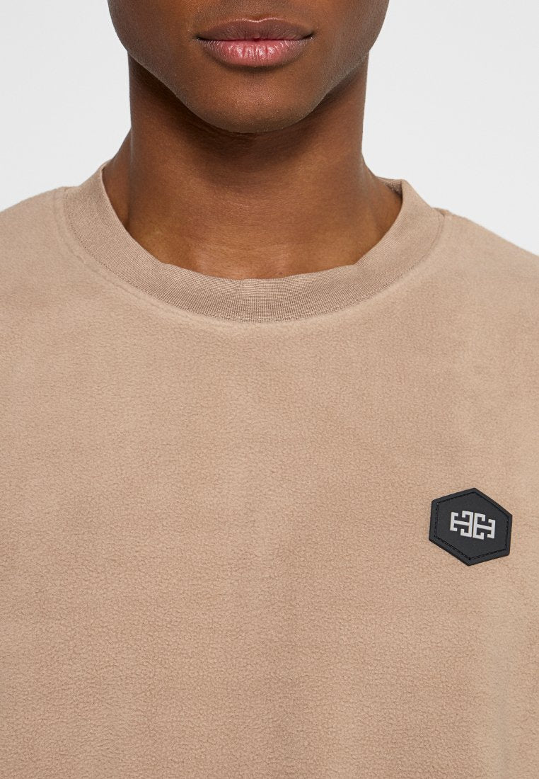FLEECE O-NECK Media 3