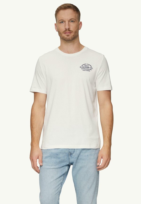 s.Oliver MIT LOGO-MOTIVEN - Print T-shirt - weiß
