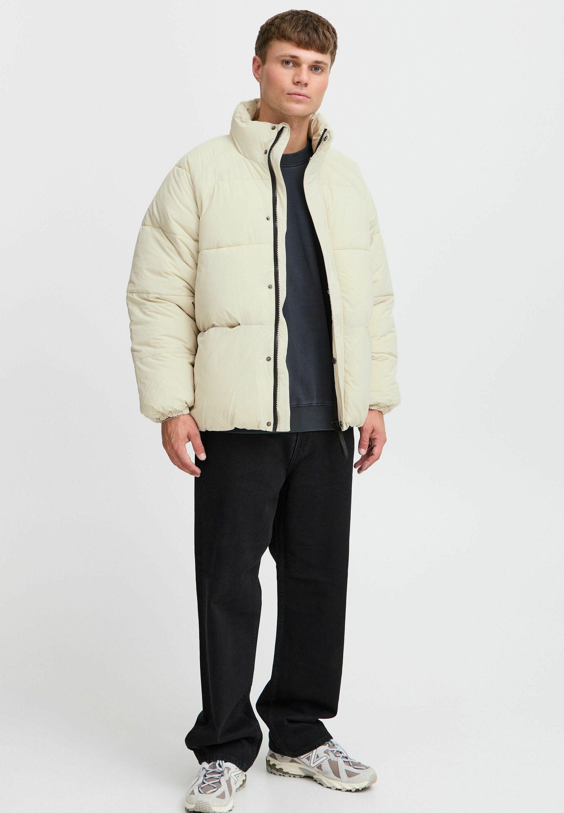 SDMILO PUFFER SHORT Media 2