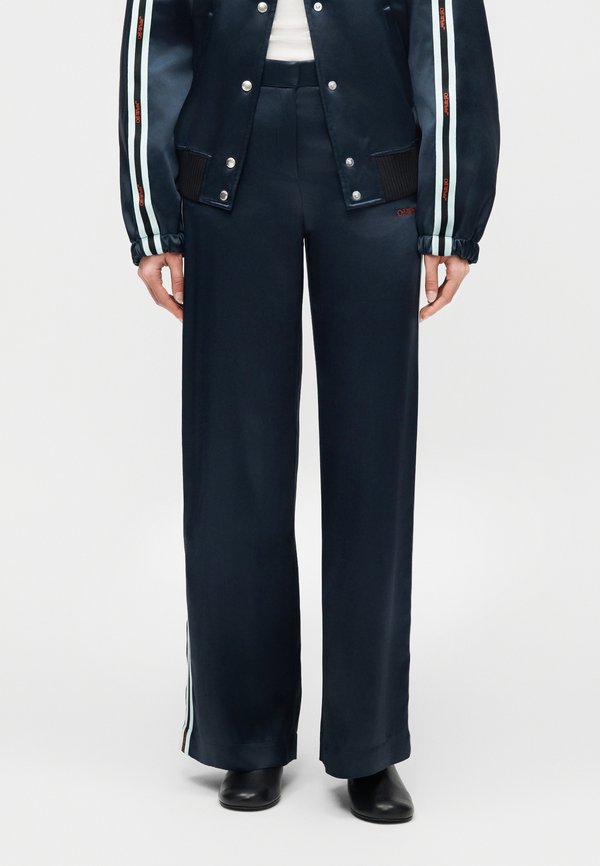 OFF-WHITE WIDE PANTS