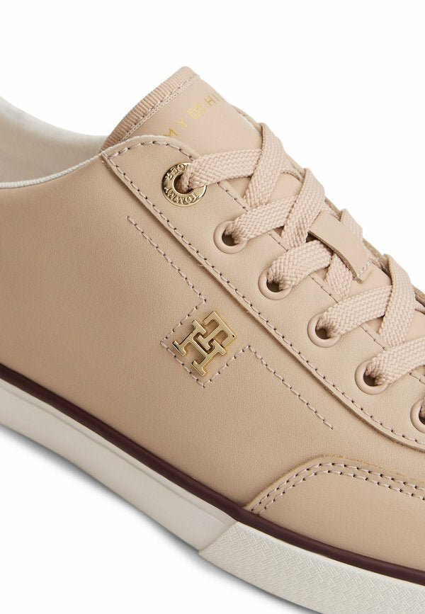 Tommy Hilfiger CHIC LOW PROFILE VULC