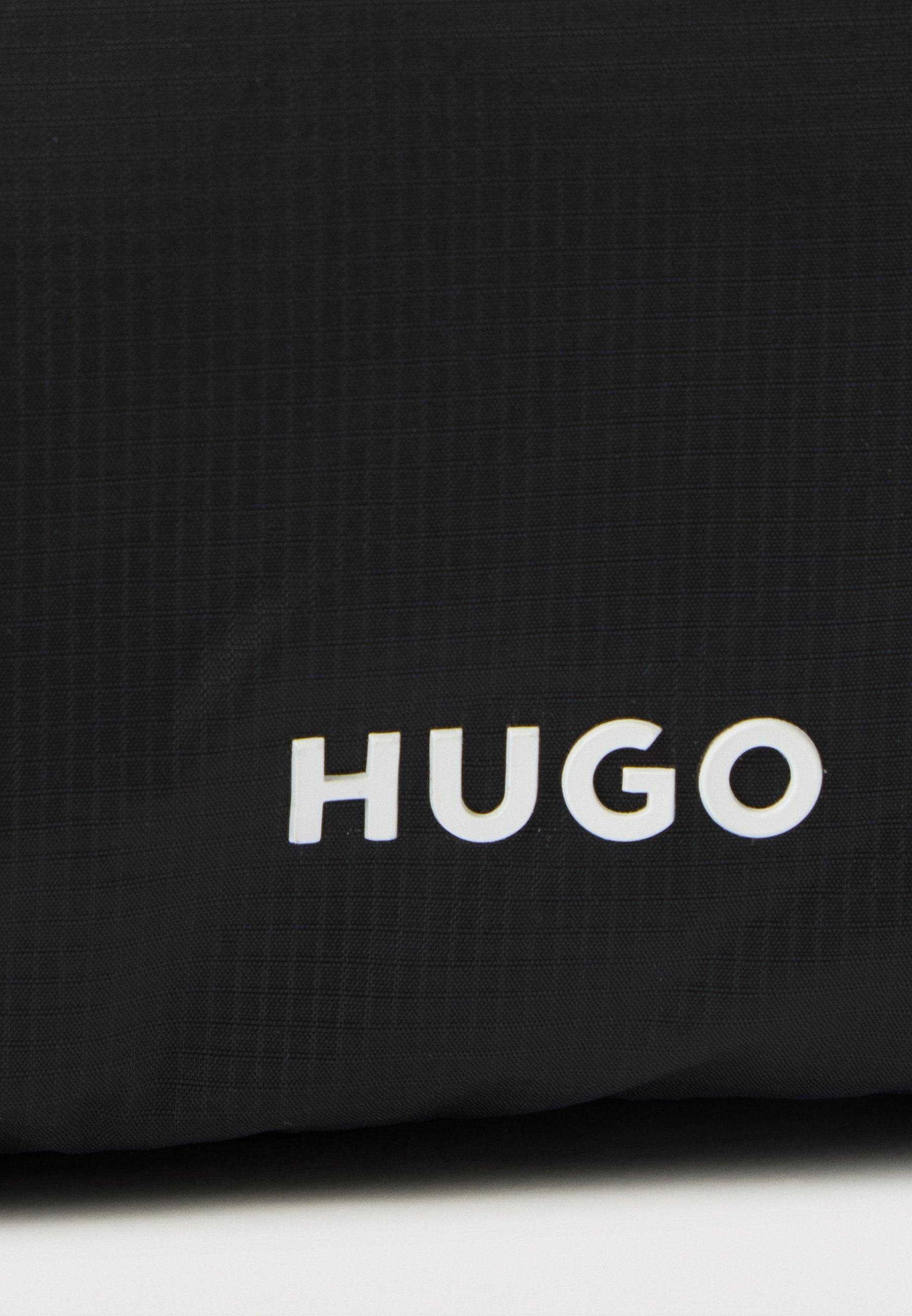 HUGO EVERETT MESSENGER