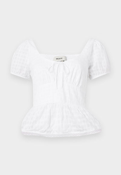 PEPLUM
