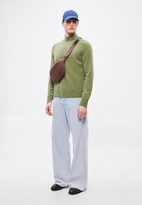 Calvin Klein COZY HIGH MOCKNECK