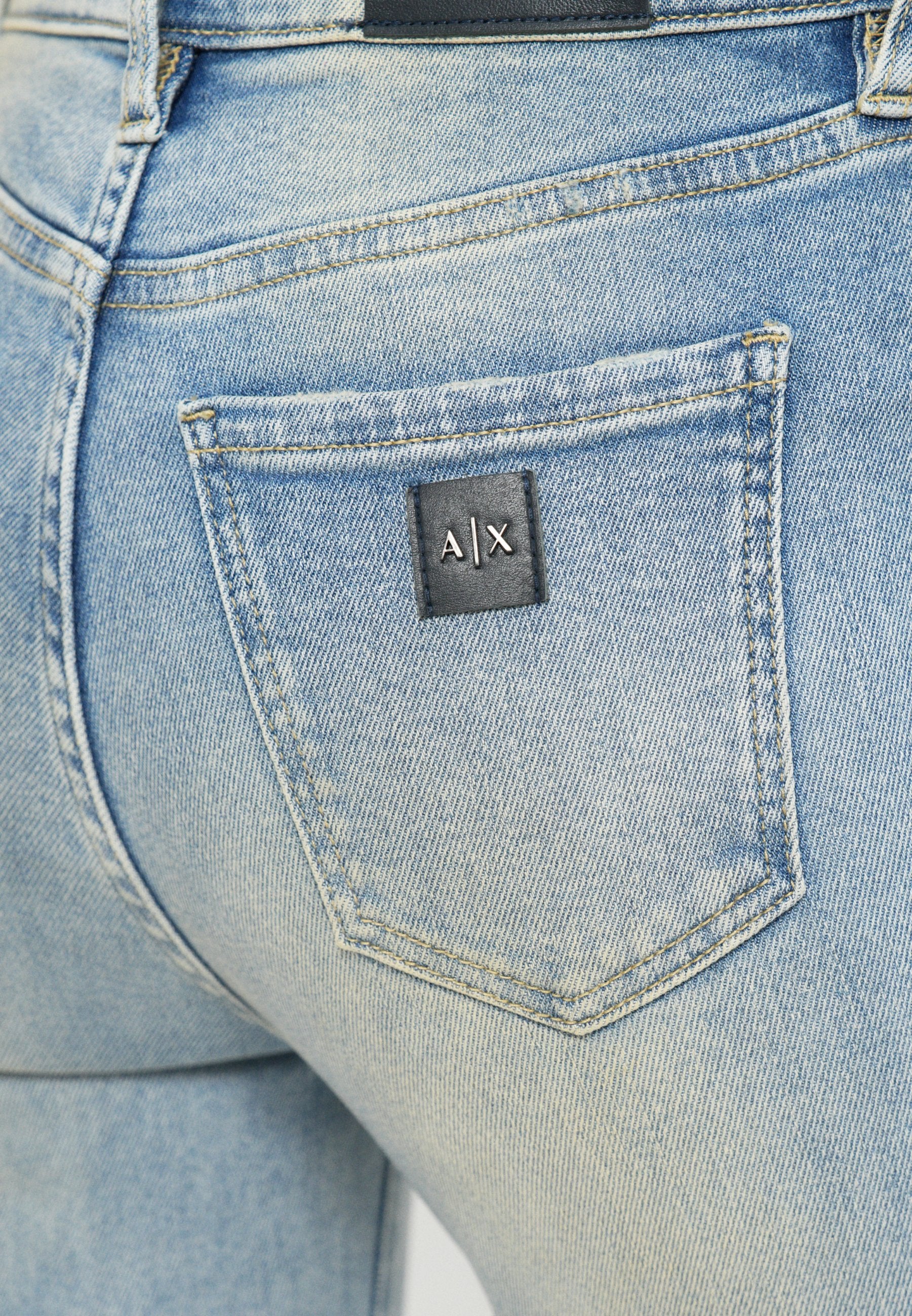 Armani Exchange Jeans Skinny Fit Media 5