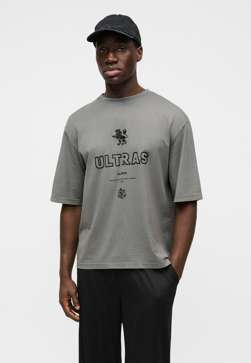 Han Kjøbenhavn ULTRAS OVERSIZED TEE
