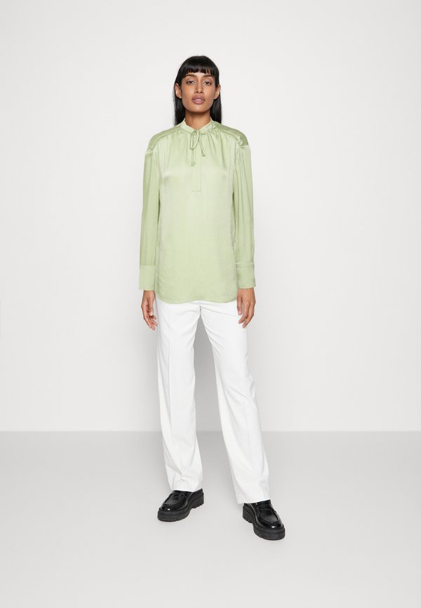 DAY Birger et Mikkelsen  FLUID TEXTURE
