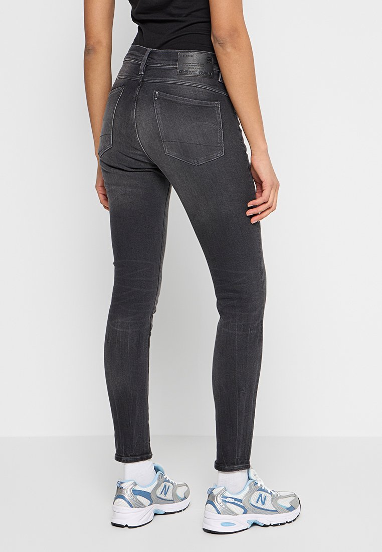 LHANA SUPER SKINNY Media 2
