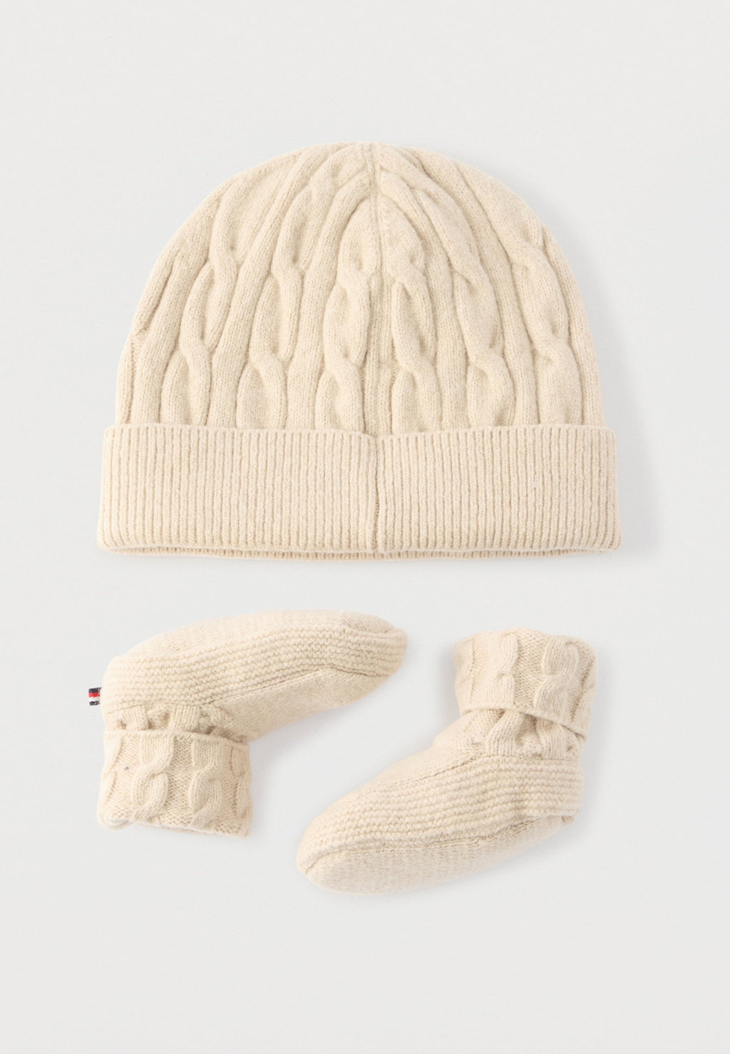 UNISEX SET Media 2