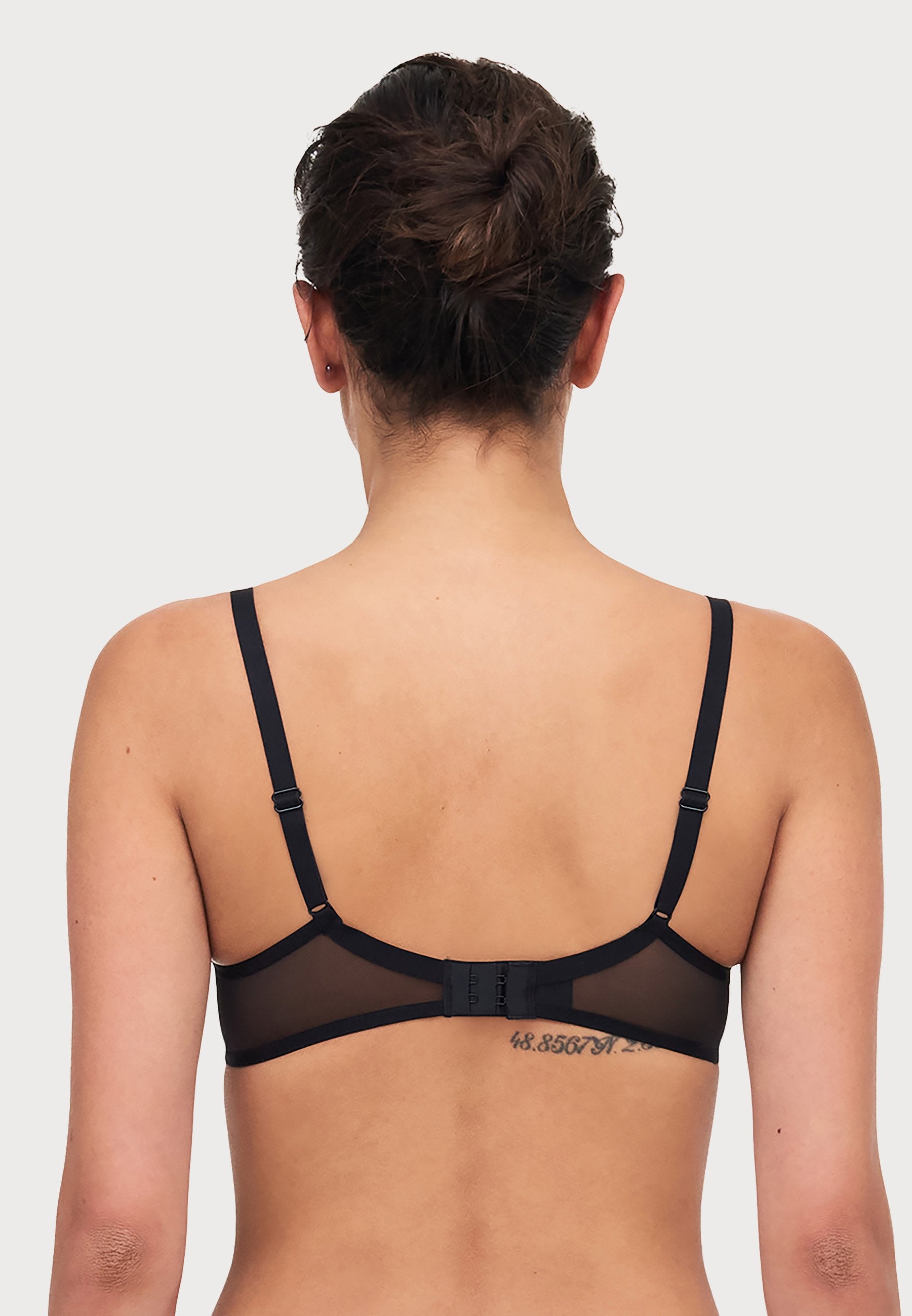 ONDINE PLUNGE BRA Media 4