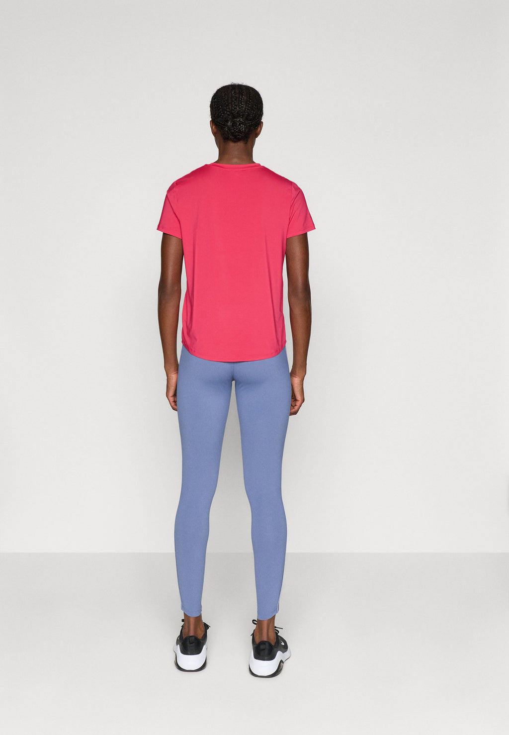 Nike Performance ONE