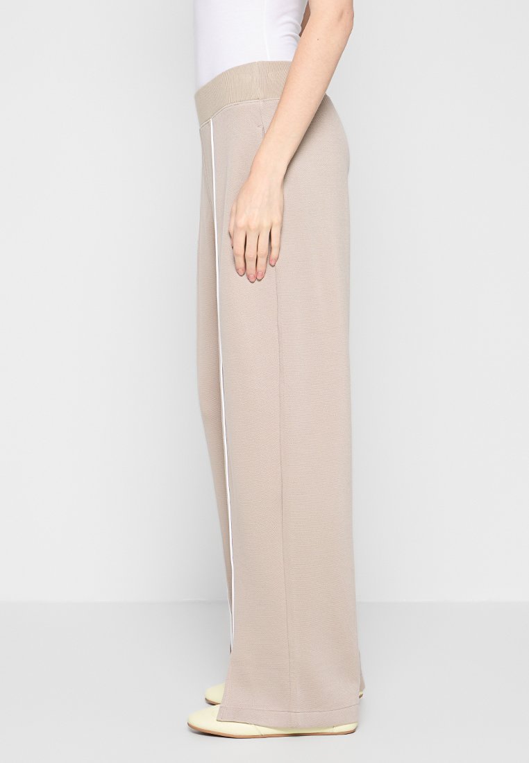 Spanx