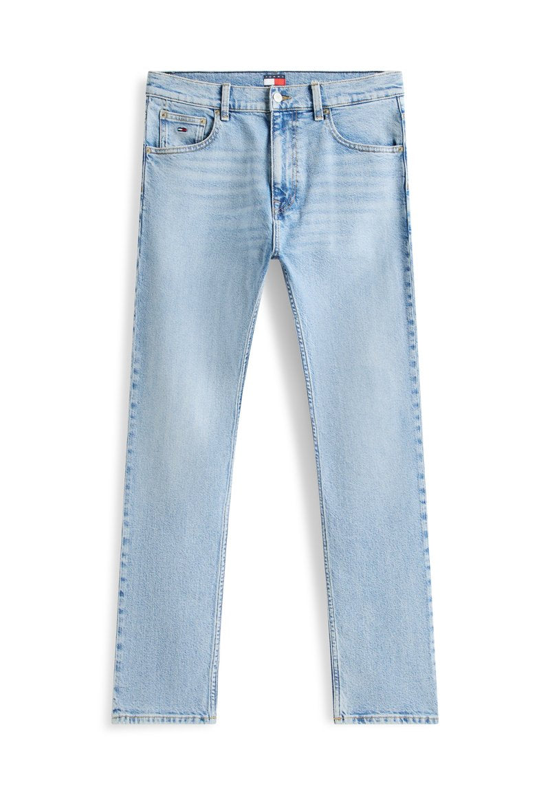 Hellblaue Jeans mit geradem Bein, fünf Taschen, Knopfv Verschluss und dezentem Verblassen an den vorderen Oberschenkeln und im Taillenbereich.