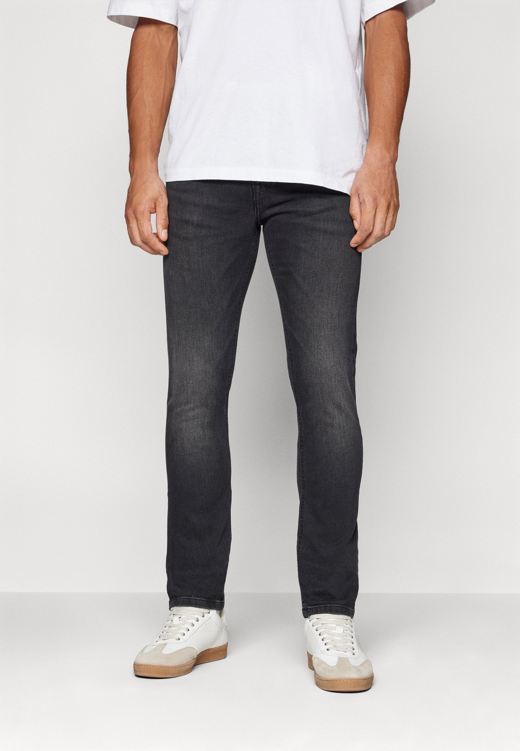KARL LAGERFELD Jeans Slim Fit Media 3